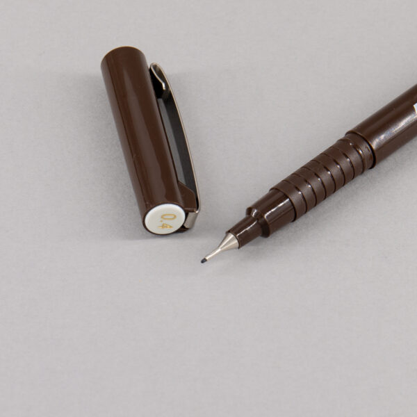 Artline 200 Fineline Pen 0.4mm Dark Brown
