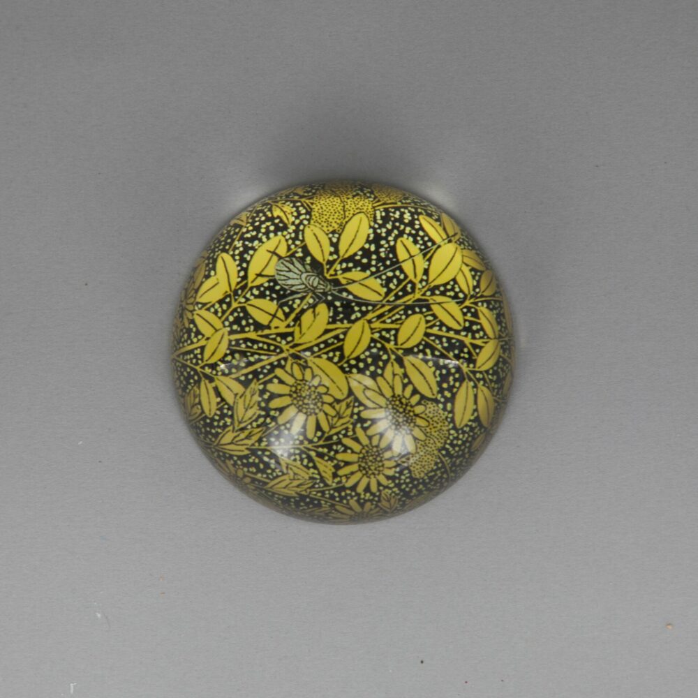 Japanese Blossom Crystal Paperweight - Image 2